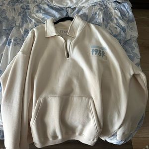 taylor swift crewneck quarter zip 1989